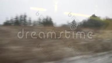 <strong>通过快速</strong>TGV ICE列车窗口的电影离焦视图