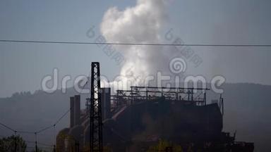 慢镜头的<strong>大气污染</strong>，工厂有毒燃烧进入空气