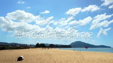 泰国普吉岛麦浩海滩夏季乘飞机海上着陆