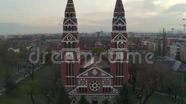 布达佩斯上城区的圣迈克尔<strong>罗马天主教</strong>教区教堂。