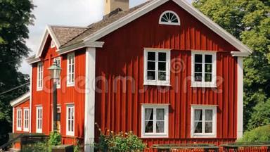 红色，木制独立房屋。 北<strong>欧风</strong>格，古老，历史