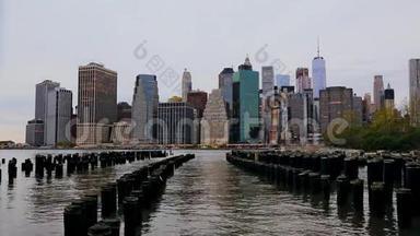 纽约城市，美国-04，2017年：纽约横跨哈德逊河。 纽约布鲁克林区的风景。