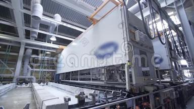 阳极氧化铝板生产工艺，铝板浸液工艺。 自动生产线