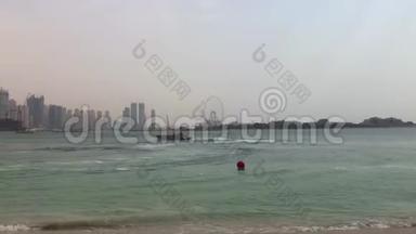 迪拜<strong>城市</strong>海滩和天际线-迪拜码头塔和摩天大楼-迪拜<strong>城市地标</strong>