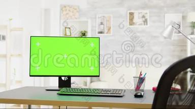 用独立的模拟显示器放大电脑显示器上的镜头