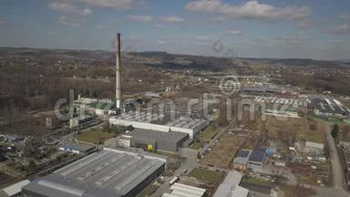 波兰戈利斯-2019年3月9日：喀尔巴阡山的工业区。 炼油厂和辅助建筑物的俯视图。 录像镜头