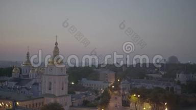 早上黎明时分`圣迈克尔基辅大教堂