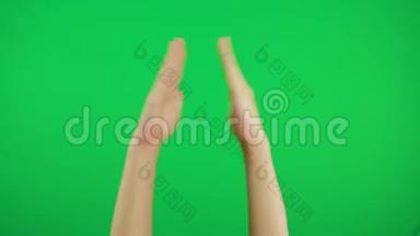 掌声，<strong>拍手</strong>.. 手势包铬键。 人`双手特写隔离在绿色屏幕背景。