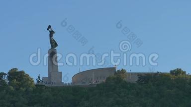 布达佩斯自由女神像