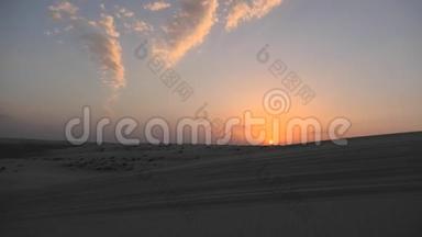 卡塔尔沙漠日落