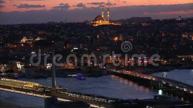 <strong>夜晚</strong>伊斯坦布尔，横跨黄金之角的桥梁.. <strong>夜晚</strong>的阿塔图尔克大桥和金角大桥