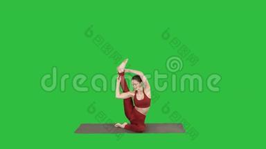 运动<strong>瑜伽</strong>女孩做健身练习，伸展，<strong>瑜伽</strong>，在<strong>绿色</strong>屏幕上，Chroma键。