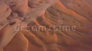 <strong>戈壁</strong>沙漠沙丘上的鸟瞰图