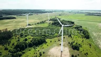 风能概念。 农村地区的涡轮机为农村<strong>供电</strong>。 空中景观