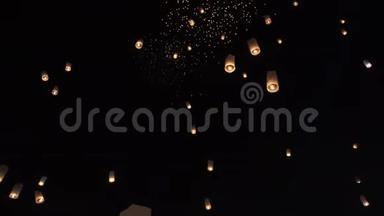 灯笼飘浮在洛伊克拉通夜空泰国著名节日