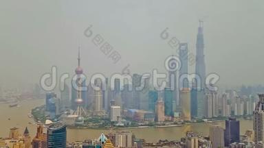 上海-2013年9月06日：上海<strong>陆家嘴</strong>金融区与上海黄浦江的时间推移