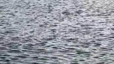 冬季贝加尔湖的水波纹