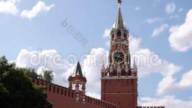 俄罗斯莫斯科-2019年7月：莫斯科红场，俄罗斯莫斯科<strong>克里姆林</strong>宫的时间推移视图。