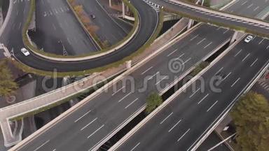 在高速公路上拍摄多层路口.. 把无人机举起来。 <strong>广州</strong>