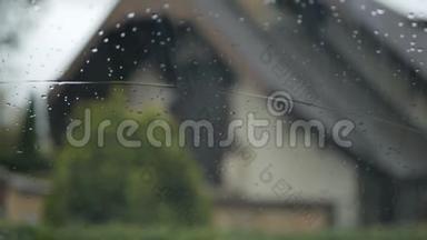 车内挡风玻璃，餐厅背景，季雨