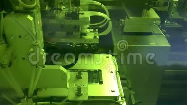 半导体硅片微电路的制造控制装置，半导体机内硅片负色