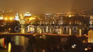 布拉格，捷克城市桥梁<strong>旅游地</strong>傍晚时分
