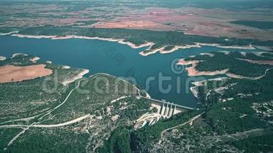 西班牙<strong>水力发电</strong>厂Alarcon大坝，高空俯视