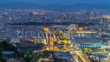 在西班牙加泰罗尼亚的巴塞罗那，从白天到晚上的广场门户上可以看到空中景色。