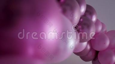 一群紫色的气球以触手的形式矗立