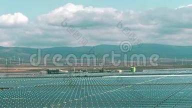 西班牙<strong>可</strong>再生能源生产-现代太阳能电站和风力<strong>发电机</strong>的航空视野