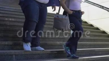 肥胖夫妇走楼梯，全球肥胖问题，调查和统计