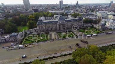 布鲁塞尔皇家宫殿的观光景点，<strong>阅兵</strong>式