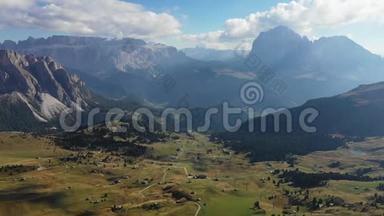 在塞塞达峰上的惊人景色。 特伦蒂诺·阿尔托·阿迪格，多洛米特斯阿尔卑斯山，南蒂罗尔，意大利，欧洲。 奥德尔山脉，瓦尔格兰达。