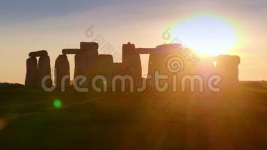 英国巨石阵上空美妙的日落
