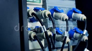 工业插座，插头，插座.. 数据中心的高压电气设备。