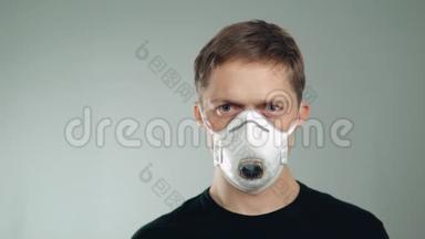 戴口罩的人戴防护眼镜.. 保护呼吸器官和眼睛免受污染。