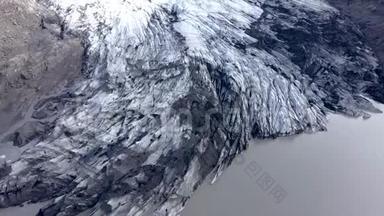 航空无人机高角度观看冰岛融化的Solheimajokull<strong>冰川</strong>。 气候变化、<strong>冰川</strong>融化、全球变暖