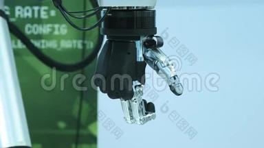 现代科技。 机器人的人<strong>手臂</strong>是<strong>机械</strong>手。 现代假肢。 未来就是现在。 拇指在动