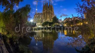 Sagrada Familia，西班牙巴塞罗那的一个大型教堂，每天晚上都要经过.