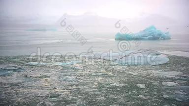 冰岛<strong>北极</strong>自然景观中冰川的<strong>冰山</strong>和冰。