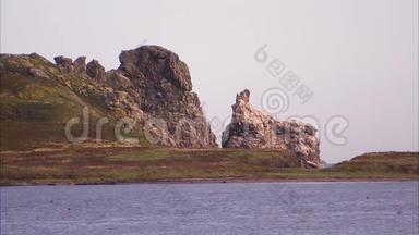 爱尔兰岩石海岸的近景