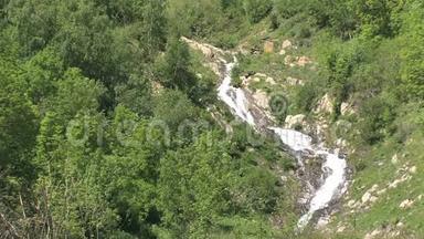 法国阿尔卑斯山瀑布，法国奥伦上校