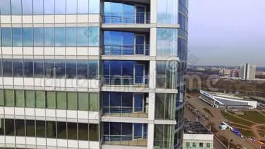 玻璃建筑前景.. 高层建筑门面公司办公室