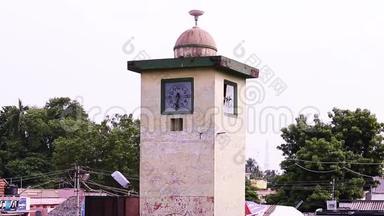 泰米尔纳德邦老城区美丽的公共钟。