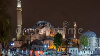 照亮<strong>圣索菲亚</strong>时代-伊斯坦布尔古老的正统寺庙在黄昏照明。