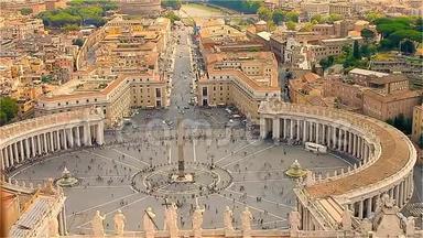 梵蒂冈的主要广场有方尖碑，俯视