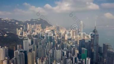 香港-2018年5月：铜锣湾及维多利亚湾的鸟瞰图、住宅及写字楼及摩天大楼。