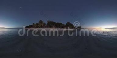 360海岸VR度假村和家庭沐浴黄昏，毛里求斯
