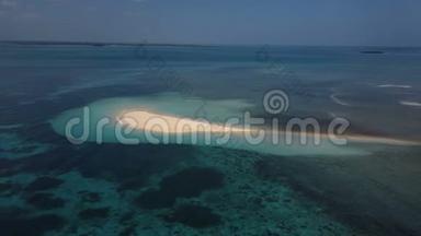 航空：一个小岛，一个失落的<strong>岛屿</strong>，美丽的蔚蓝的水，一个两人的<strong>岛屿</strong>，桑给巴尔，马尔代夫