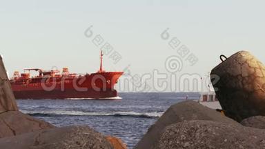黑海航线上的大型货船